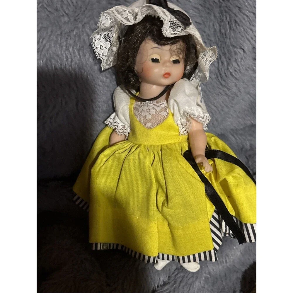 ESTATE FIND Vintage Doll Lot 8 Dolls 4